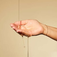 Fast-Absorbing Fractionated Body Oils Image 2