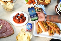 Food-Focused Betting Games Image 1