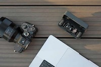 Intelligent Clip-On Creator Microphones Image 3