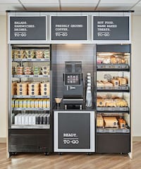 Dual-Temperature Retail Displays Image 1