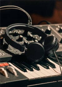 Returning DJ-Ready Headphones Image 7