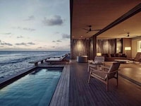 Modern Harmonious Minimal Resorts Image 1