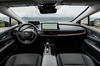 Style-Conscious PHEVs Image 4