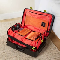 Pop-Up Closet Suitcases Image 4