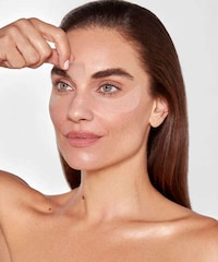 Dissolving Retinol Patches Image 1