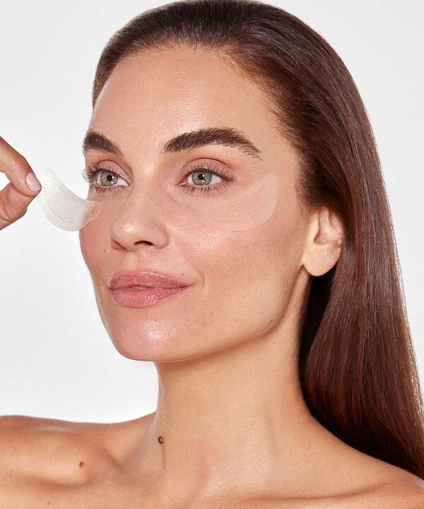Dissolving Retinol Patches Image 2