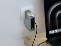 Quad-Device Travel Chargers Image 2