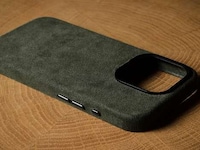 Vegan Leather Smartphone Cases Image 5