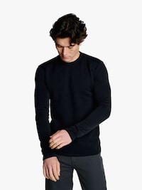 Temperature-Regulating Wool Pullovers Image 7