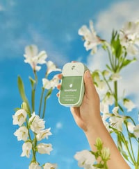 Skin-Caring Hand Sanitizers Image 3