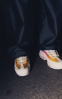 Gradient Tonal Limited Sneakers Image 3