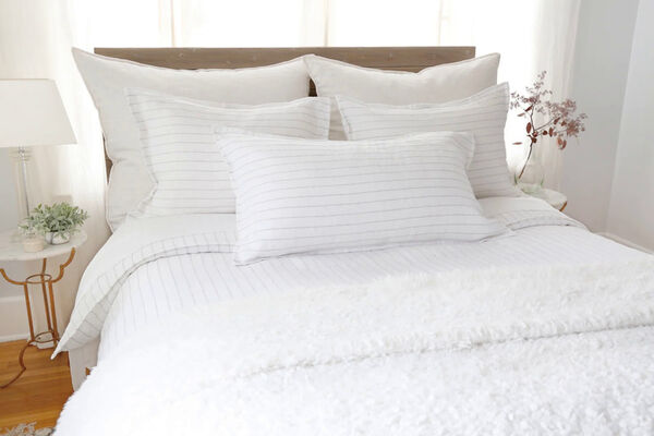Ultra-Soft Plush Throws