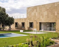 Cork-Clad Madrid Residences Image 2