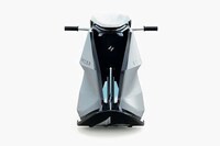 Motorcycle-Inspired Watercraft Image 2