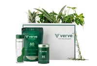 Holistic Super Green Powders Image 1