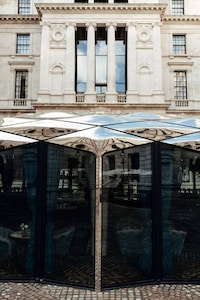 Juxtaposing Heritage Hotel Courtyards