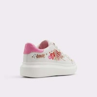 Romantic Sneaker Releases Image 2