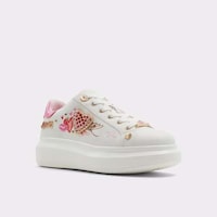 Romantic Sneaker Releases Image 4