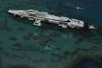 Hyper-Luxury Submersible Superyachts Image 3