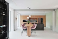 Retro Polish Home Renovations Image 2