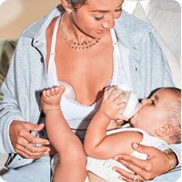 Revolutionary Wearable Breast Pumps Image 3