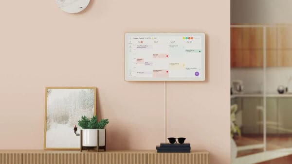 Oversized Intelligent Home Displays