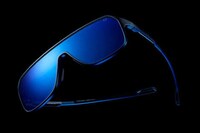 Refined Hyper-Sporty Sunglasses Image 2