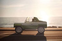 Modular Electric SUV Models Image 3