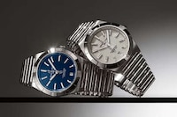 Elegant Metallic Timepieces Image 2