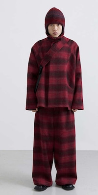 Motorsports-Inspired Fall Fashion Image 2