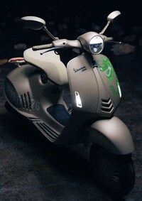 Dragon-Motif Motor Scooters Image 2