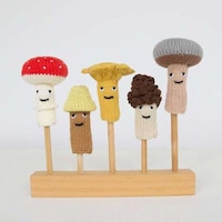 Hand-Knit Finger Puppets Image 2