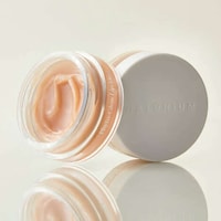 Deep-Conditioning Lip Masks