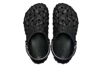Angularly Finished Clog Designs Image 3