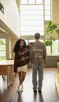 Vintage-Inspired Essential Garments Image 3