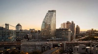 Sail-Shaped Skyscapers Image 3