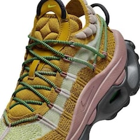 Bulbous Dynamic Knitted Sneakers Image 1
