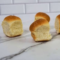 Low-Carb Hawaiian Rolls Image 2