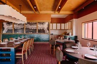 Local Material-Elevated Californian Hotels Image 3