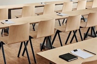 Stackable Screw-Free Chair Designs Image 7