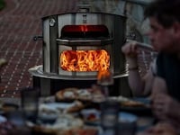 Metallic Open-Concept Pizza Ovens Image 2