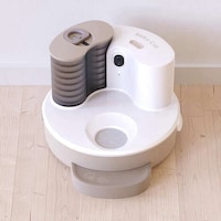 Fridge-Free Pet Feeders Image 2