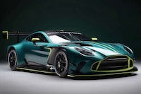 Track-Centric Premium Race Cars Image 1