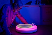 Color-Changing Eccentric Turntables Image 2