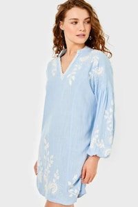 Sophisticated Handcrafted Beachwear Image 1