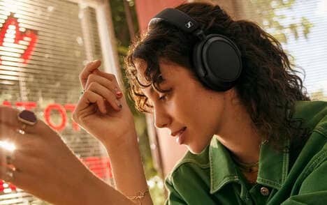 Hybrid ANC Headphone Models