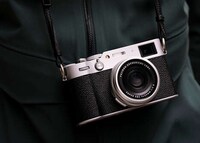 Fixed-Lens Digital Cameras