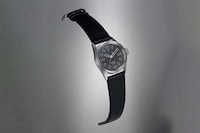 Minimalist Monochromatic Timepieces Image 3