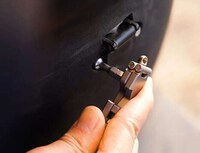 Smartphone-Holding Titanium Multitools Image 3