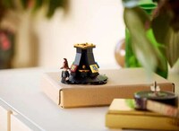 Buildable Wizard Hats Image 3